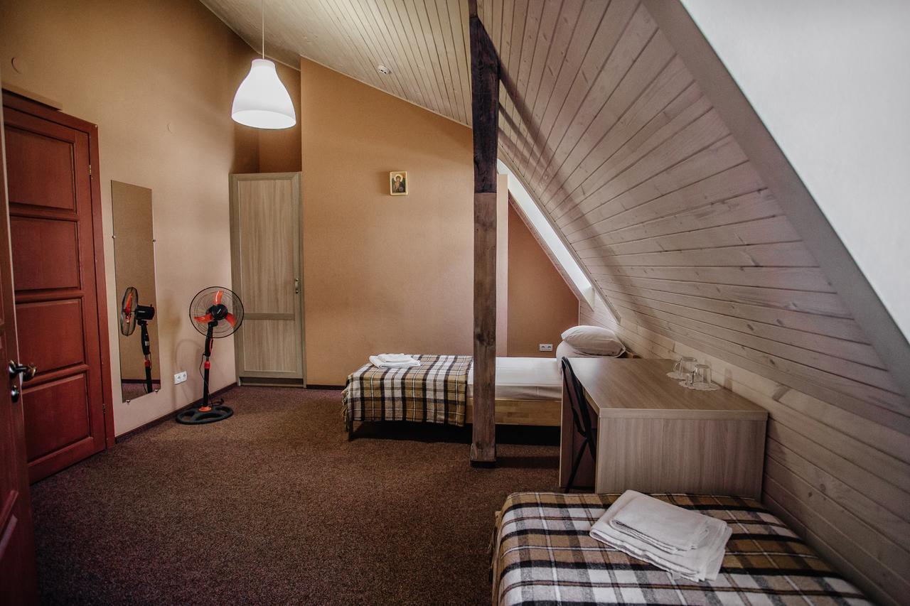 Guest House "Arkhistratyg" Lviv Exterior foto